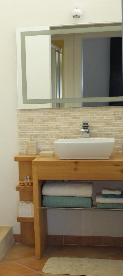 Frina Di Mari B&B Сан-Теодоро Экстерьер фото