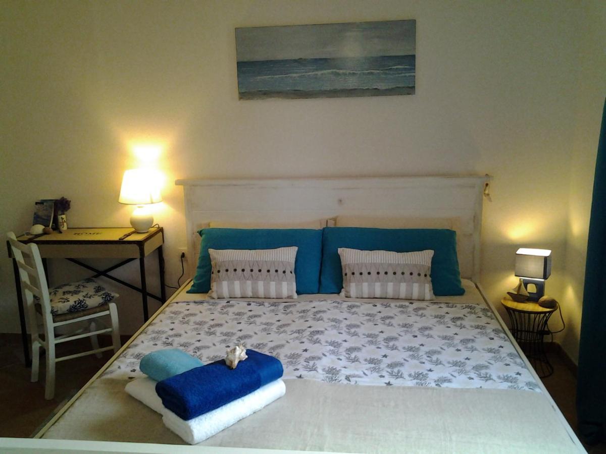 Frina Di Mari B&B Сан-Теодоро Экстерьер фото
